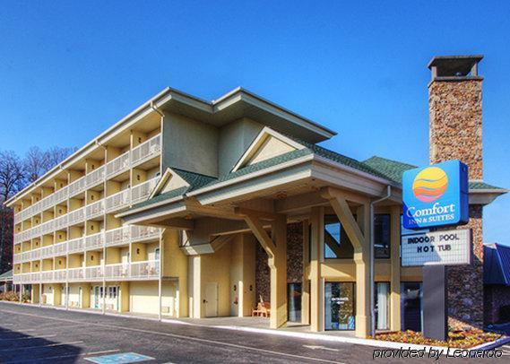 Comfort Inn & Suites At Dollywood Lane Pigeon Forge Exterior photo